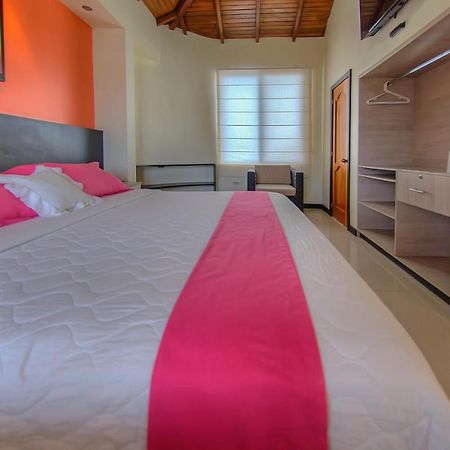 Hotel San Vicente Galapagos Пуэрто-Вильямиль Экстерьер фото
