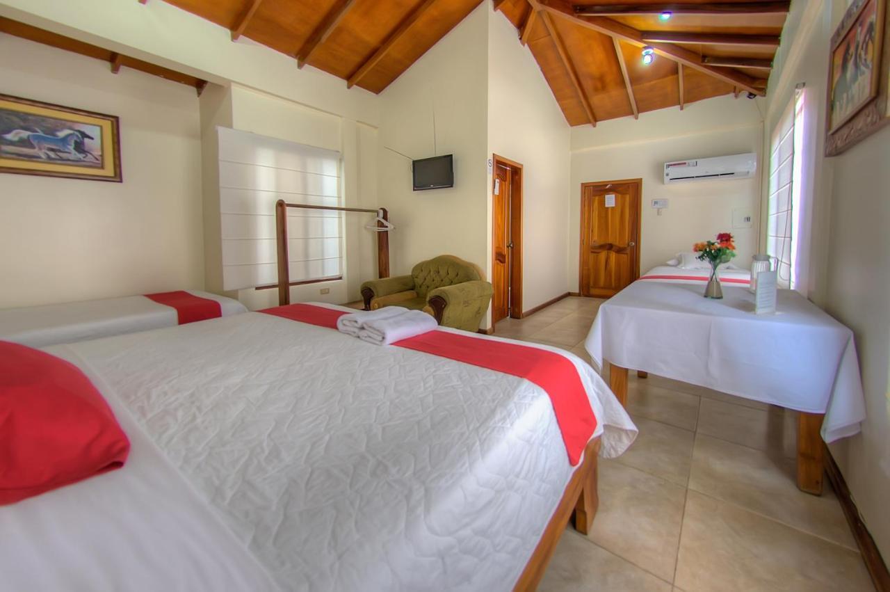 Hotel San Vicente Galapagos Пуэрто-Вильямиль Экстерьер фото