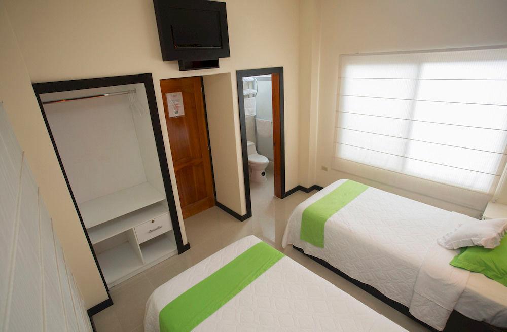 Hotel San Vicente Galapagos Пуэрто-Вильямиль Экстерьер фото