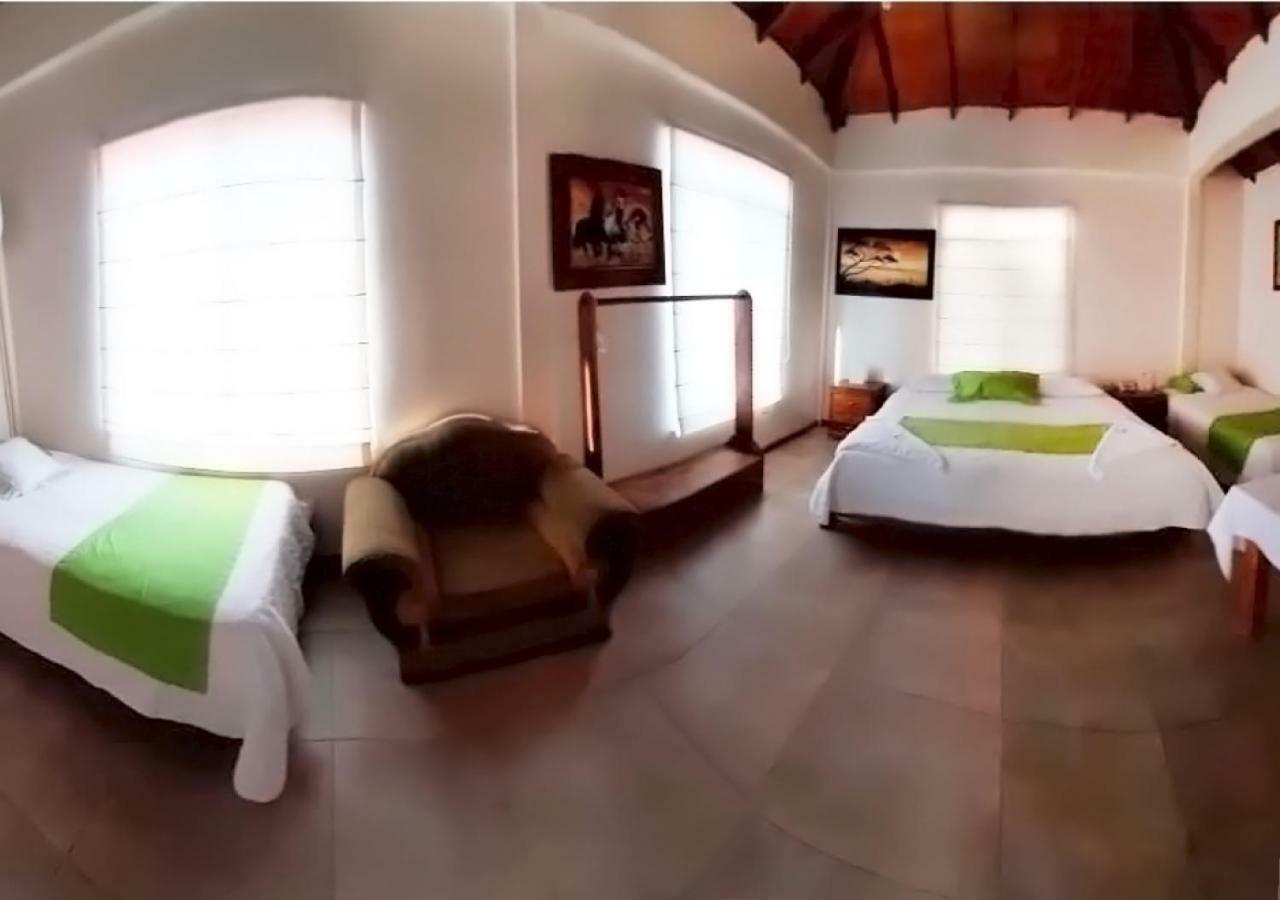 Hotel San Vicente Galapagos Пуэрто-Вильямиль Экстерьер фото